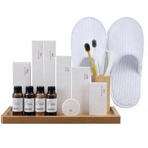 Set di Articoli da Toilette Ecologici Usa e Getta in Bambù e Plastica per <span class=keywords><strong>Hotel</strong></span>, Casa Vacanze, <span class=keywords><strong>Kit</strong></span> da Bagno Portatile per Ospitalità e Viaggi, Carta Bianca - Product Image 1