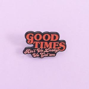 Pin <span class=keywords><strong>de</strong></span> Esmalte Creativo y Divertido con la Frase 'Ain't We Lucky We Got Them', Broche con Letras Positivas Inspiradoras, Insignia para Solapa con Citas Motivadoras - Product Image 2