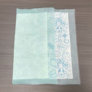 Tapis de propreté jetable portable super absorbant pour animaux de compagnie, pour l'apprentissage de la propreté des chiots et chats, service OEM usine - Product Image 3