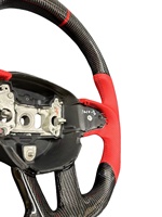 Volant sport personnalisé en fibre de carbone forgée avec 3 branches et garniture en cuir PU rouge pour Dodge SRT Hellcat Redeye