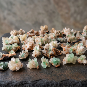 Cristal de Apofilita Verde Natural, Clúster de Minerales, Espécimen de Cristal Premium para Coleccionistas de Minerales, Decoración de Interiores - Product Image 3