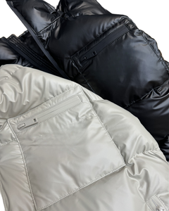 Chaqueta Corta con Capucha para Hombre |   Chaqueta Acolchada Beige/Negra, Abrigo de Invierno Cálido de Alta Calidad con Múltiples Bolsillos - Product Image 6