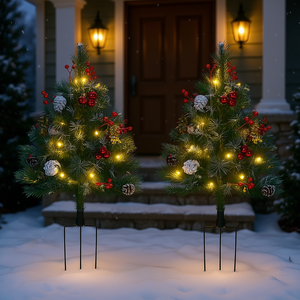 Lumina Set di 2 Alberi di Natale Artificiali Senza Fili da 60 cm, Pre-Illuminati, per Esterni, Verdi con Bacche Rosse, Pigne e Luci LED Bianco Caldo - Product Image 2