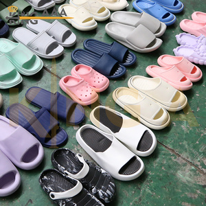 Zapatillas de Estar por Casa Unisex de Nuevo Estilo para Primavera y Verano, Ligeras, Cómodas, de la Mejor Calidad, Tendencia de Moda, de Goma Elástica con Masaje - Product Image 2