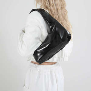 Sac à bandoulière en cuir PU personnalisé et tendance, sac de bras pour femme à la mode, très vendu - Product Image 6