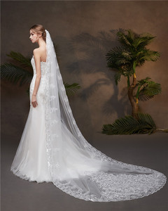RESV08 New Design Luxury Embroidered <strong>Sparkling</strong> Lace Edge Sequins Cathedral Wedding Bridal Long <strong>Veil</strong> with Flower and Comb - Product Image 3