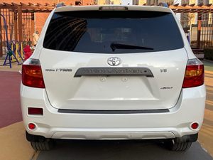 Toyota Highlander 2.7L 6AT 2009 Usada, SUV de 7 Plazas – SUV Familiar Espacioso, Equipamiento de Alta Gama para Exportación - Product Image 5