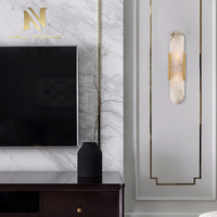 Applique murale LED en cuivre et marbre pour décoration d'escalier intérieur de style moderne