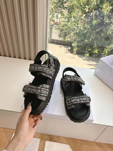 Nouvelles Sandales Femme 2026 de Luxe Haut de Gamme, Chaussures Décontractées à Semelle Épaisse en Cuir Véritable avec Fermeture Magique, Confortables et Tendance - Product Image 6