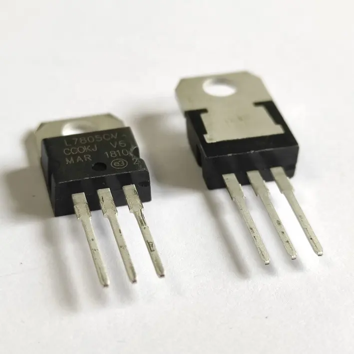 L7805CV L7805 TO 220 three-terminal regulator 7805 transistor