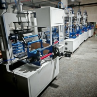Machine d'impression par transfert thermique servo-triaxiale pour seaux de peinture en plastique de 20 L (5 gallons) et seaux de revêtement à surface incurvée, impression à cycle complet