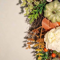 Ornement en forme de goutte d'eau avec fleurs de citrouille, baies et feuilles d'eucalyptus pour la décoration de porte de Noël, décoration saisonnière pour la maison pour les fêtes