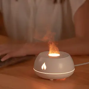 Bestseller Befeuchtung Elektrisches ätherisches Öl Flammen be feuchter Tischplatte 6,5 W Aroma für Home Office Mini Feuer diffusor