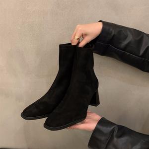 Bottines courtes pour femmes à la mode, bout pointu, en daim, talons épais mi-hauts, fermeture éclair latérale, bottines à la cheville pour femmes - Product Image 2