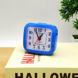 Prix <span class=keywords><strong>pas</strong></span> <span class=keywords><strong>cher</strong></span> Réveil Mini Carré <span class=keywords><strong>Chevet</strong></span> Silencieux Balayage Étudiant Réveil Non Ticking Bruit LED Snooze Lumière Décor - Product Image 2