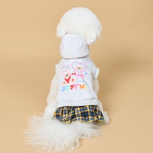 Sweat-shirt à capuche épaissi pour animaux de compagnie, populaire à l'international, anti-peluchage, pour petits chiens, avec doublure polaire et jupe à carreaux. - Product Image 1