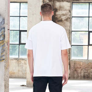 T-shirt à manches courtes pour hommes, vêtement décontracté vierge à col en O, matériel extensible avec impression de logo personnalisé, vente en gros chaude - Product Image 3