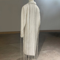 MOQ : 1 pièce |   Vêtement d'extérieur long à franges blanches pour homme - Manteau sophistiqué pour les rassemblements formels