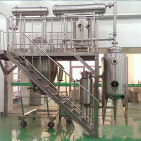 Équipement de concentration et d'extraction d'huiles essentielles