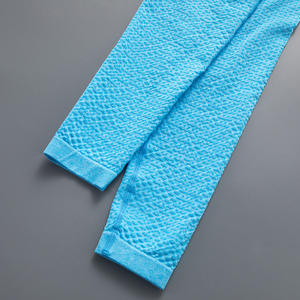 ชุดออกกำลังกายโยคะลายสก็อต 2 ชิ้น สำหรับผู้หญิง สีใหม่ ไร้รอยต่อ - Product Image 5