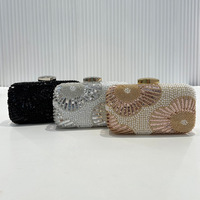 Nouvelle arrivée sequin fleur soirée pochettes pour femmes 2024 élégant carré rétro Vintage perlé conception dames sac à main