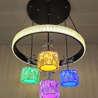 Vente en gros d'anneau minimaliste moderne suspension à trois têtes en cristal lustre tricolore à LED pour salle à manger chambre comptoir de bar