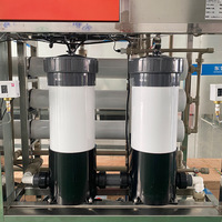 Pabrik Desalinasi Air Laut Portabel Sistem Pengolahan Air Reverse Osmosis (RO) 12000L/Hari Kontrol Layar Sentuh Otomatis PLC