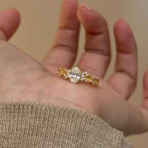 Bague en argent pur S925, design rétro, ciel étoilé, diamant, inspiré de l'œuf de pigeon, plaqué or, design luxueux, haut de gamme, incrustation pour femmes - Product Image 1