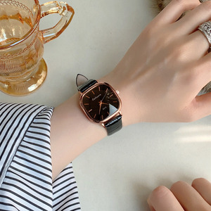 Montre tendance pour femme, bracelet en cuir, petit cadran carré, montres à quartz pour femmes, cadeaux pour femmes, montre-bracelet de luxe - Product Image 4