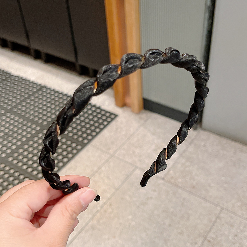 Fascia per capelli sottile in garza nera