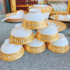Service de table de luxe nordique doré, vaisselle en porcelaine fine européenne, coffret cadeau, vente chaude, ensemble marron de 58 pièces pour 6 personnes - Product Image 5