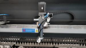 Máquina de Corte Láser Dual 2 en 1 CNC 1325 Disponible en Stock, Fibra y CO2 para Metal, Acrílico, Madera, MDF, Cuero - Product Image 6