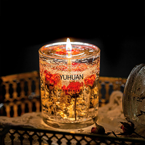 Bougie parfumée artisanale de haute qualité en cire de soja à base de fleurs naturelles, écologique, avec des huiles essentielles pour la Saint-Valentin - Product Image 3