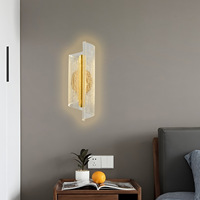 Lampe murale moderne de luxe léger au design italien en aluminium et acrylique, LED dimmable, CRI 90 élevé, avec interrupteur tactile/mural, garantie 5 ans, 30 000 heures d'autonomie
