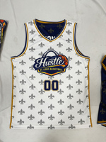Camiseta reversible 2 en 1 con pantalones cortos de un solo lado, malla transpirable de secado rápido, resistencia de grado 4 para personalización en ligas de baloncesto