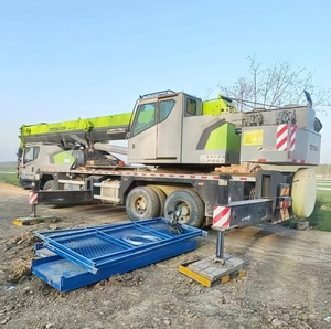 Zoomlion ZTC250H 25 tonnes grue montée sur camion flèche télescopique utilisée (roulement de pompe moteur) inclus KYB hydraulique 38m hauteur de levage - Product Image 6