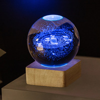 Boule de gravure en cristal de rêve 3D avec changement de couleurs Veilleuse LED Lampe de table boule de cristal saturne