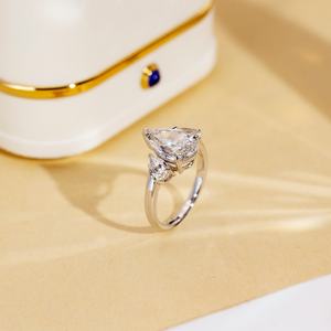 Jewelry in Stock MSR-1670 18k White Gold Luxury Engagement Ring Pear Cut <b>Lab</b> Grown Diamond Ring - Product Image 3