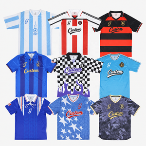 Magliette da Calcio Personalizzate Stile Vintage Classico Retro, Divisa Sportiva Personalizzata, T-shirt da Calcio Retrò per Uomo - Product Image 1