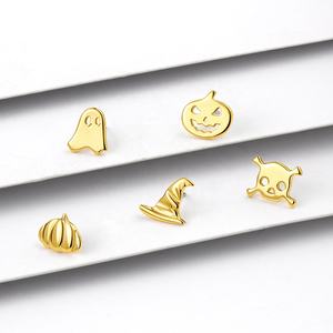 Boucles d'oreilles unisexes classiques en or massif 14 carats avec micro-incrustation <span class=keywords><strong>de</strong></span> zircon en forme <span class=keywords><strong>de</strong></span> fantôme, Eternal Metal - Product Image 2