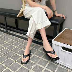 Sandales décontractées de plage à talon épais en cuir à bout carré pour femme 2026 - Product Image 4