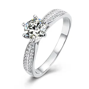 2020 خاتم اكسسوارات 1ct D اللون مويسانيتي الماس تمهيد الزفاف يد عصابة للنساء