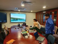 Pantalla Interactiva LCD de 65'' para Pizarra Blanca, Uso Corporativo y Escolar, Montaje en Pared o Soporte Móvil, Pizarra Inteligente