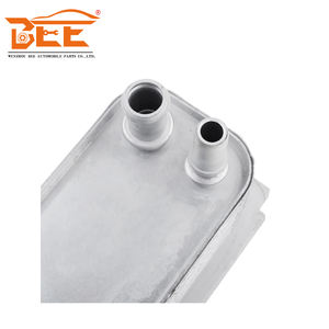 Refroidisseur d'huile moteur 30792231 pour Volvo S80 2008- XC60 2010 <span class=keywords><strong>2013</strong></span> -<span class=keywords><strong>2013</strong></span> XC70 2008-2011 - Product Image 6