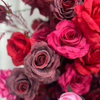 Gapura Bunga Teratai & Mawar Sutra Buatan Tangan yang Lembut dan Romantis, Latar Belakang Dekorasi Pernikahan & Acara Hari Valentine yang Realistis