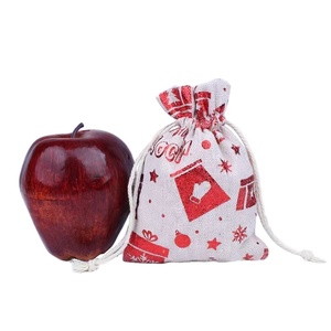 Sacs de Noël en jute personnalisables par sublimation, mini-sacs vierges en toile de jute avec cordon de serrage pour friandises de Noël, vente en gros - Product Image 5