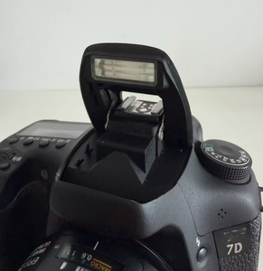 90% New to 99% New Available Digital Camera 7D Camera Body 18MP Built-in Flash Light - Product Image 4
