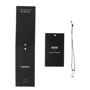 Magliette nere di lusso Hangtag in cartone altalena con etichetta stampata in rilievo UV Tag opaca carta spessa per abbigliamento scarpe 1000 Pack - Product Image 4