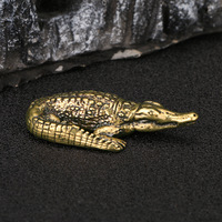 Artisanat en métal Bronze Statue de Crocodile décoration de la maison balançoire en cuivre