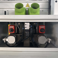 Machine à chantourner les bords et chantourneuse avec pré-fraisage pour la production professionnelle de meubles